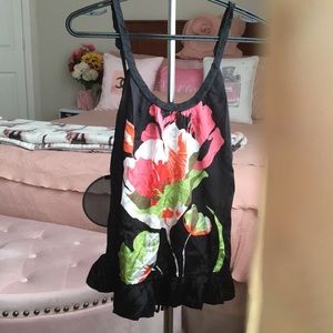 Bebe Summer Top With Flowers